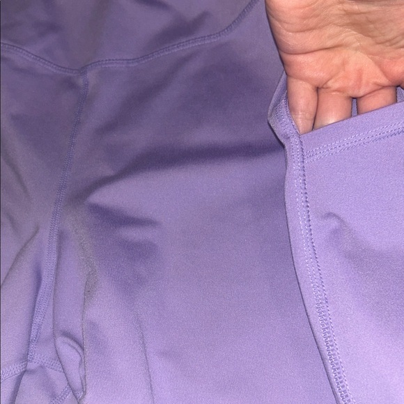 Lavender Lilac Purple High-Waisted 3/4 Capri Active Wear Leggings - Picture 5 of 6